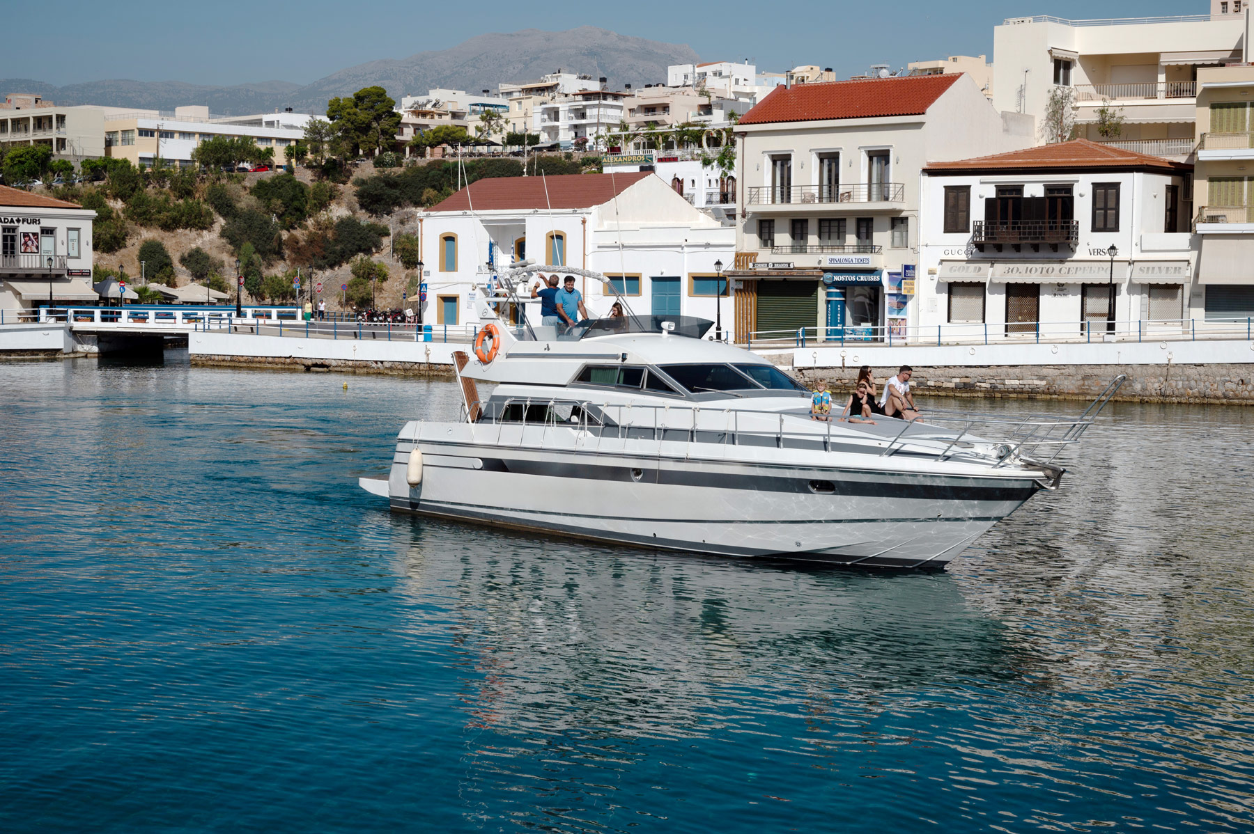 zefyr yacht